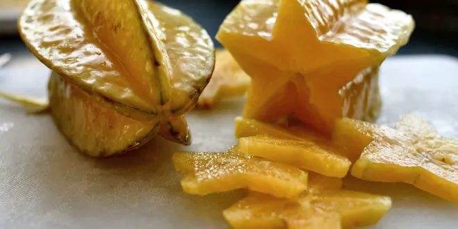 Starfruit: Το εντυπωσιακό φρούτο έχει 5 οφέλη που πρέπει να μάθεις!