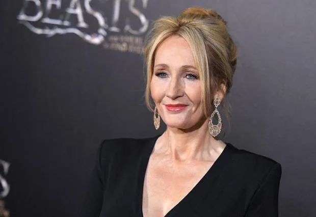 Η J.K. Rowling ζήτησε συγνώμη από τους θαυμαστές του Harry Potter και αυτός είναι ο λόγος!