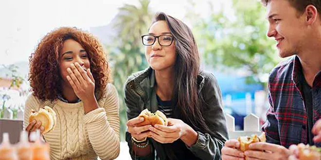Φοιτητική ζωή: 6 διατροφικές συνήθειες που επιβάλλεται να ακολουθήσεις