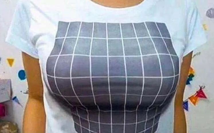 Αυτή η μπλούζα έχει γίνει viral γιατί μεγαλώνει το... στήθος!