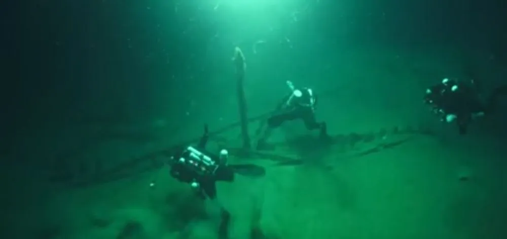 Άθικτο καράβι 2.400 ετών βρέθηκε στον βυθό της Μαύρης Θάλασσας!