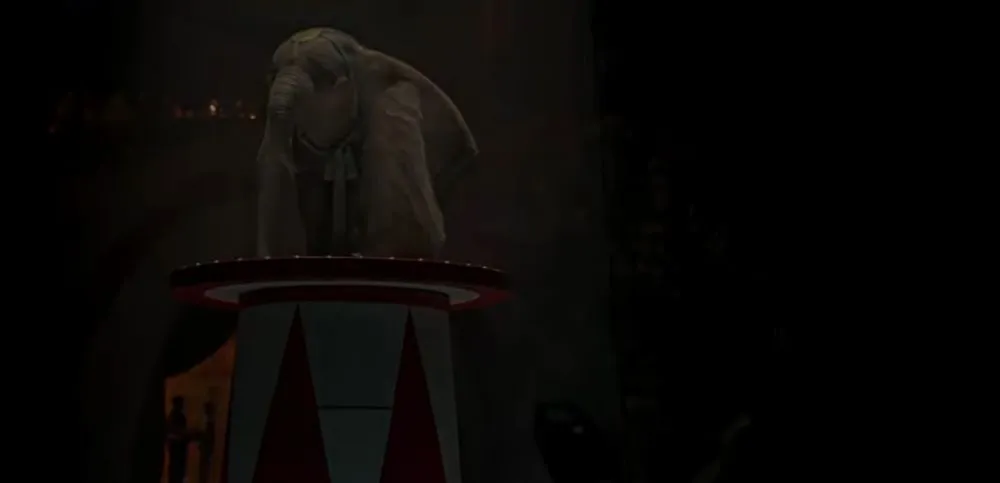 Ο Tim Burton σκηνοθετεί τον «Dumbo» και η συγκίνηση είναι μεγάλη!