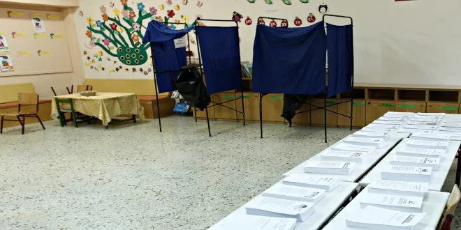 Εθνικές εκλογές 2019: Πήγε να ψηφίσει με το νυφικό (vid)