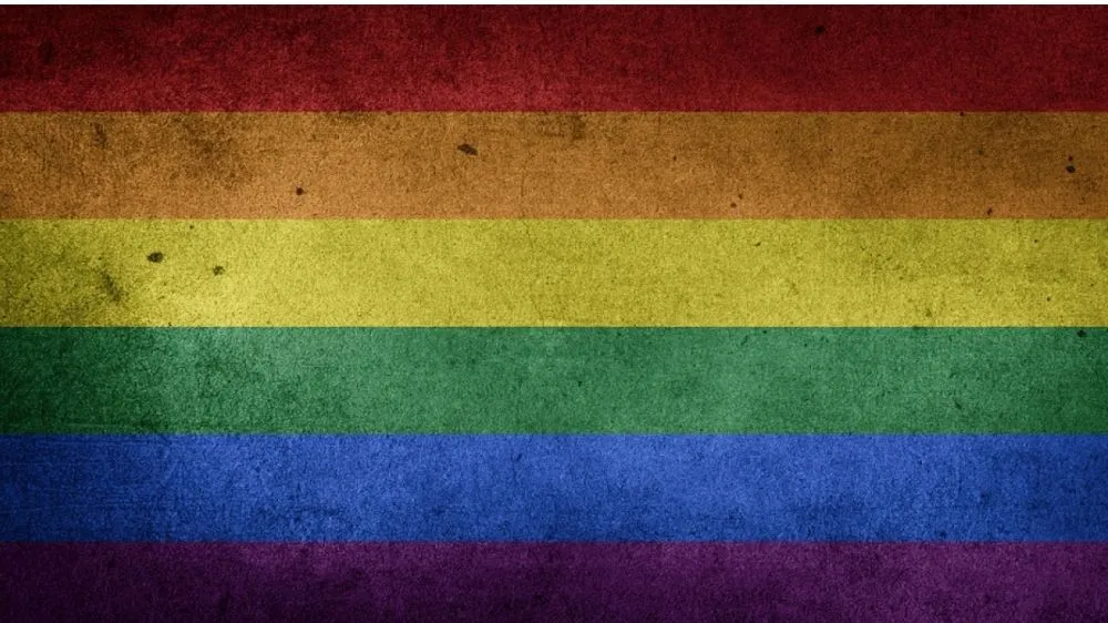 Η Google τιμά το Pride με ένα doodle