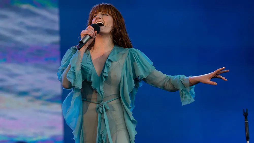 Florence and the Machine: Η προπώληση ξεκίνησε και γίνεται... χαμός!