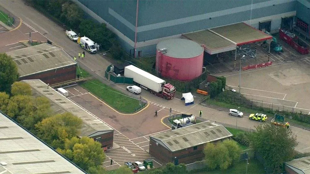 Βρετανία: Πώς βρέθηκαν τα 39 πτώματα μέσα στο φορτηγό στο Έσσεξ
