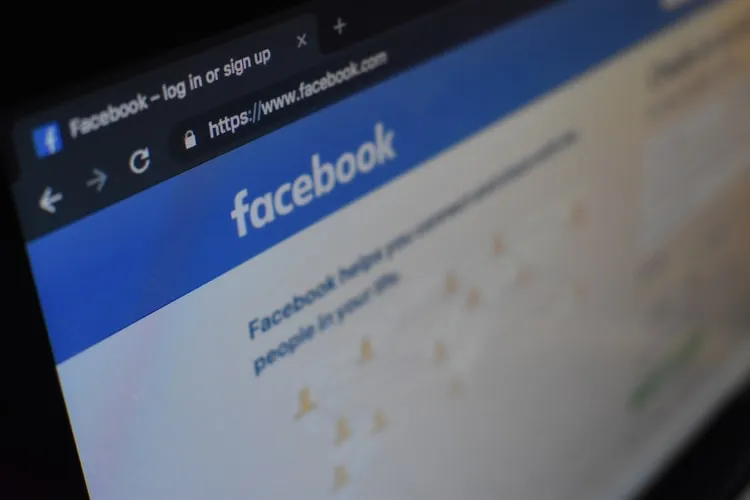 Facebook: Σε πειραματικό στάδιο μία νέα εφαρμογή για ομαδικές κλήσεις