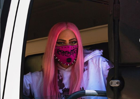 Chromatica: Η Lady Gaga παρέδωσε το νέο της άλμπουμ με... φορτηγάκι!
