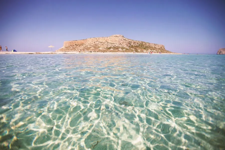 TripAdvisor: Στο top 10 των καλύτερων ευρωπαϊκών παραλιών βρίσκονται τρεις ελληνικές