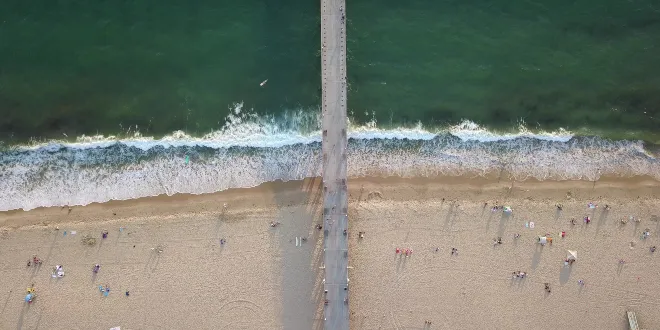 Καλοκαίρι 2020: 5 τύποι στην παραλία που μας ΣΠΑΝΕ τα νεύρα!