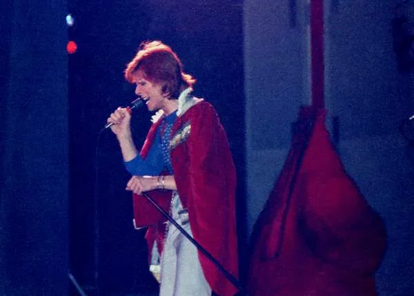David Bowie: Για πρώτη φορά θα κυκλοφορήσει το live «No Trendy Réchauffé»