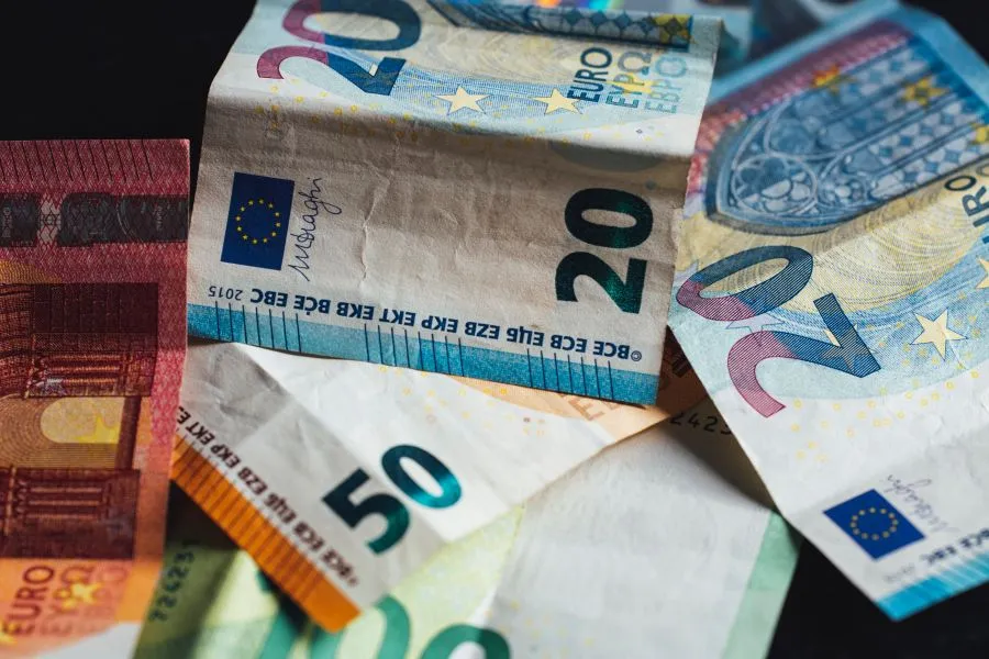 Επίδομα 400 ευρώ: Σήμερα η πληρωμή σε ελεύθερους επαγγελματίες & επιστήμονες