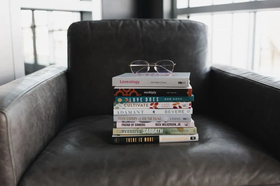 3 συμβουλές για να διαβάζεις περισσότερα βιβλία στον ελεύθερο χρόνο σου