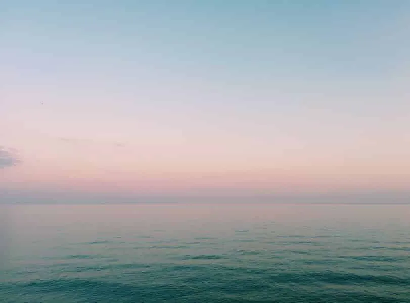 Ποια Θάλασσα, του Νάνου Βαλαωρίτη