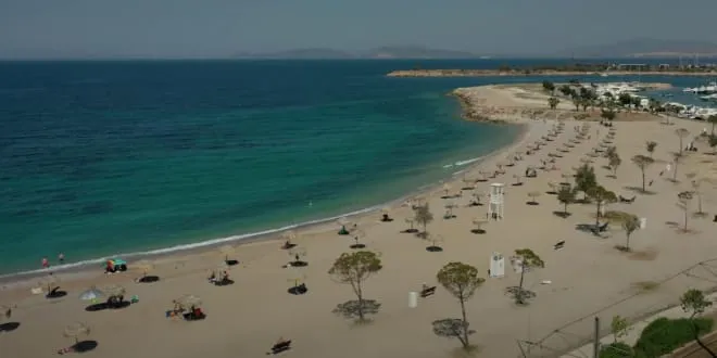 Γαλάζιες Σημαίες 2021: Οι 15 βραβευμένες παραλίες της Αττικής συγκεντρωμένες σε ένα βίντεο