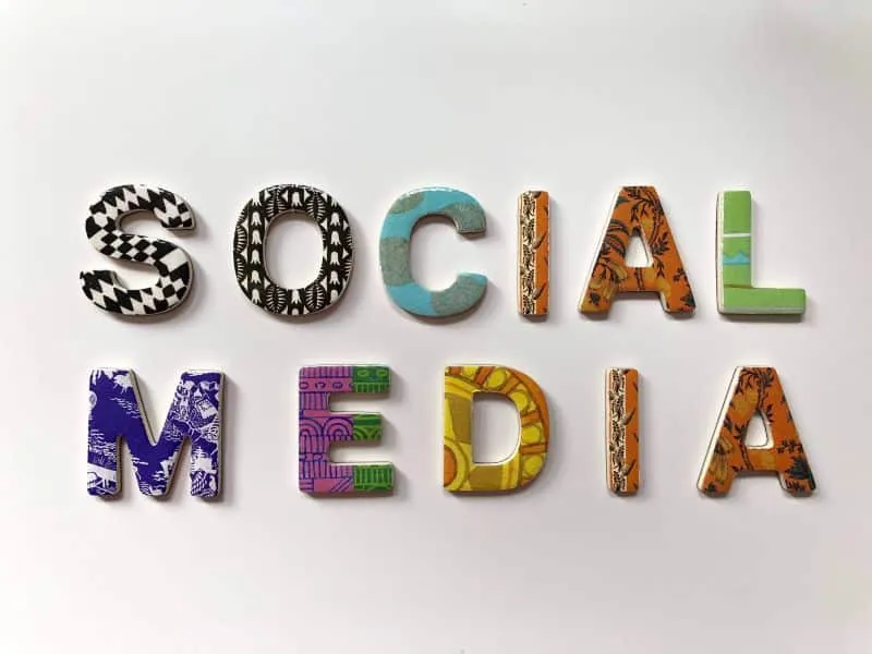 ΕΚΠΑ: Δωρεάν επιμόρφωση στα Social Media - LinkedIn & Instagram Influencers