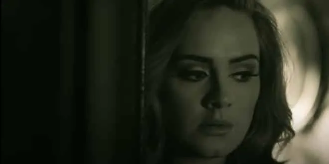 Η Adele μοιράστηκε μέσω Instagram με τους θαυμαστές της μία μικρή γεύση από το νέο της κομμάτι 