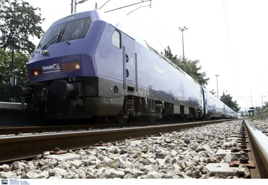 Καραμανλής: Αποζημίωση 1.000 ευρώ για κάθε επιβάτη τρένου που ταλαιπωρήθηκε χθες