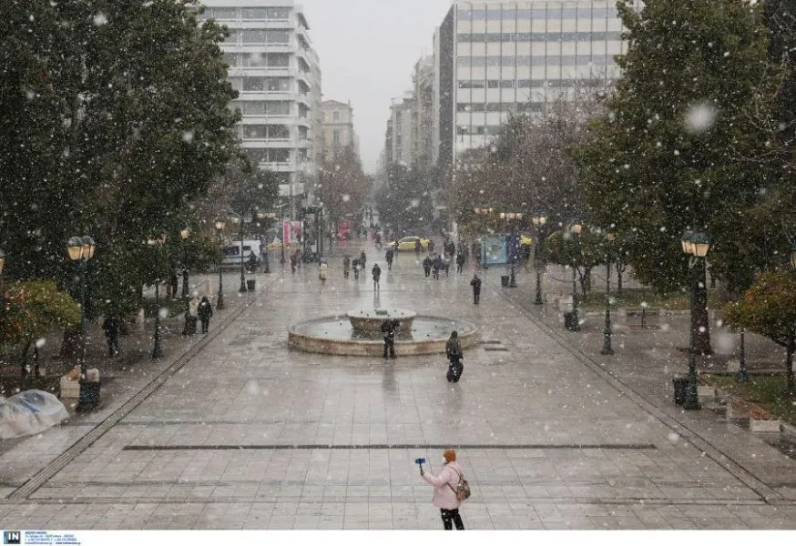 Κακοκαιρία «Ελπίς»: Χωρίς αλυσίδες στο κέντρο της Αθήνας - Ποιοι δρόμοι παραμένουν κλειστοί