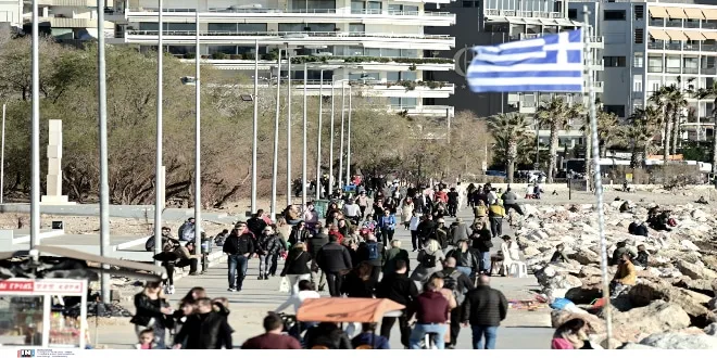 Δημογραφική «ατονία» στην Ελλάδα - Περισσότεροι οι θάνατοι από τις γεννήσεις