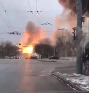 Εισβολή στην Ουκρανία: Οι ρωσικές δυνάμεις κατέλαβαν τη Χερσώνα - Βομβαρδίζεται η Μαριούπολη και το Χάρκοβο (ΒΙΝΤΕΟ)