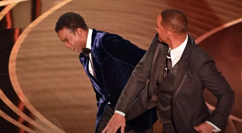 Όσκαρ 2022: Η πρώτη αντίδραση της Ακαδημίας Κινηματογράφου για το χαστούκι του Will Smith στον Chris Rock