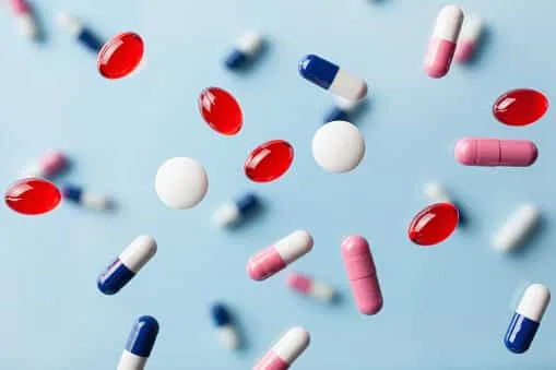 Μη Συνταγογραφούμενα Φάρμακα: «Παγώνει» η διάθεση μέσω διαδικτύου - Μόνο μέσω φαρμακείων