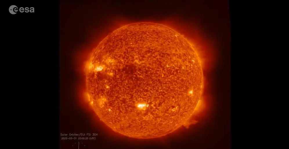Solar Orbiter: Εκπληκτικές φωτογραφίες του Ήλιου που «κόβουν την ανάσα»