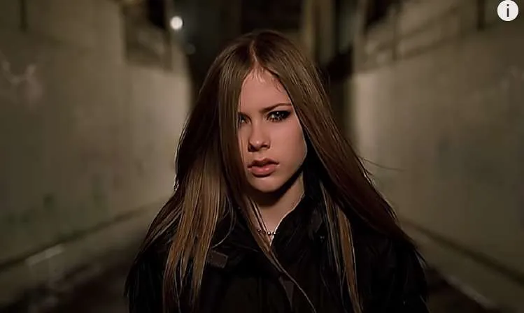 Avril Lavigne: 20 χρόνια από το ντεμπούτο άλμπουμ της «Let Go»