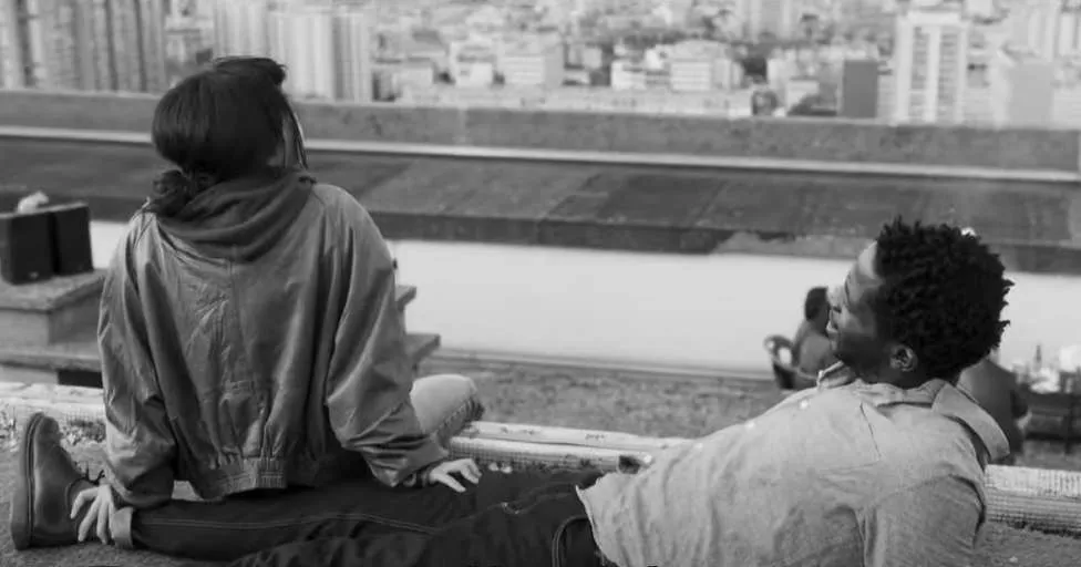 Παρίσι, 13ο Διαμέρισμα: Το ασπρόμαυρο νεανικό δράμα του Ζακ Οντιάρ έρχεται στους κινηματογράφους