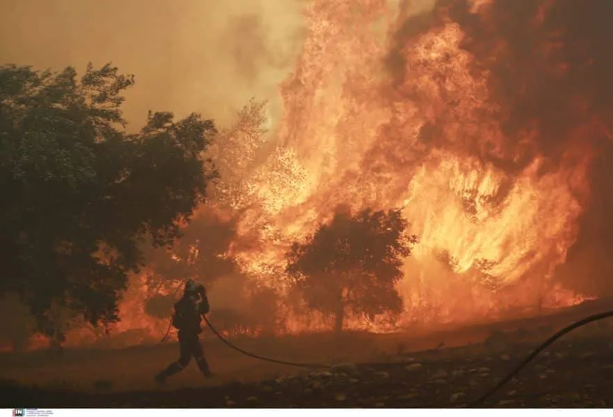 Φωτιά σε Σκαραμαγκά και Ωρωπό - Άμεση κινητοποίηση της Πυροσβεστικής