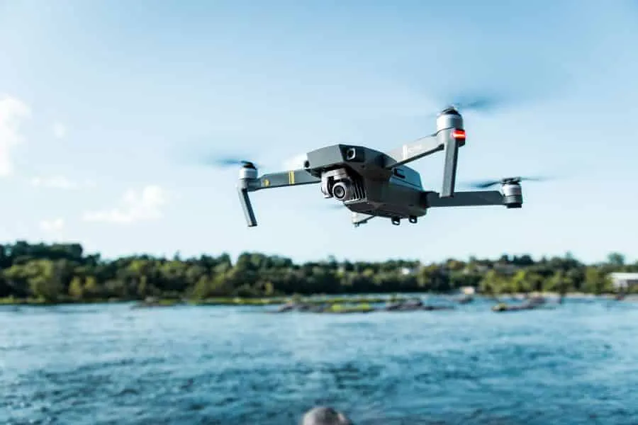Τεχνητή νοημοσύνη, drones και μικροδορυφόροι - Τι περιέχει το νομοσχέδιο του υπουργείου Ψηφιακής Διακυβέρνησης