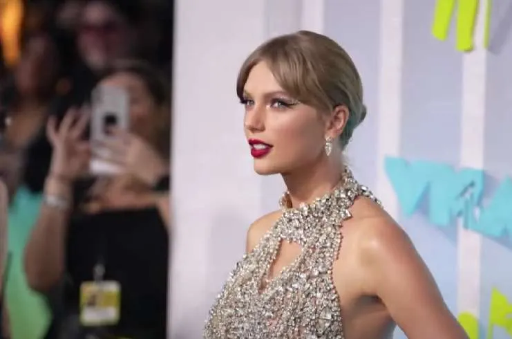 Taylor Swift: Το Twitter πήρε «φωτιά» μετά την ανακοίνωση του νέου της άλμπουμ