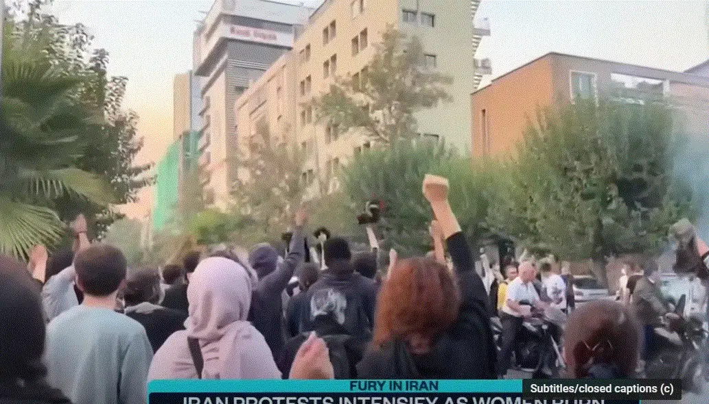 Ιράν: Ο στρατός έτοιμος να αντιμετωπίσει τους διαδηλωτές