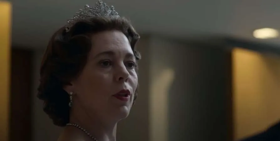 «The Crown»: «Ίσως σταματήσει» η παραγωγή της 6ης σεζόν λόγω του θανάτου της βασίλισσας Ελισάβετ