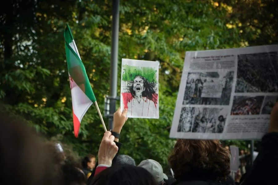Ιράν: Η Βουλή ζητάει θανατική ποινή διαδηλωτών για «προδοσία» της Ισλαμικής Δημοκρατίας