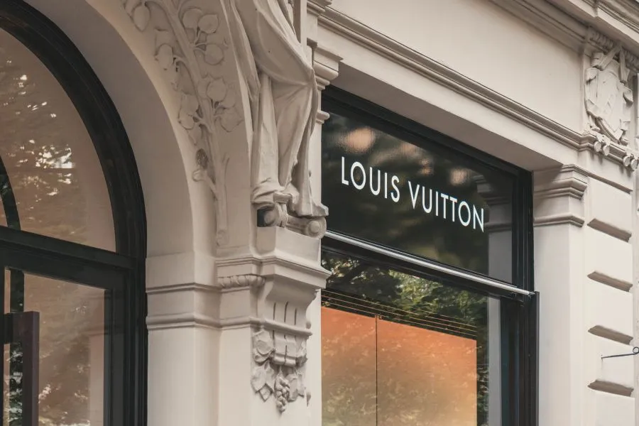 Η Louis Vuitton θέλει να ανοίξει το πρώτο της ξενοδοχείο στο Παρίσι