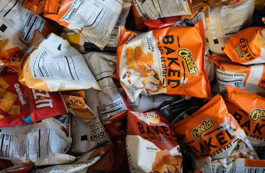 TikToker έβαλε ένα σακουλάκι Cheetos σε σαρκοφάγο και το έθαψε για να το ανοίξουν σε 10.000 χρόνια