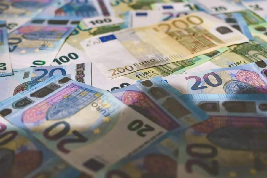 ΔΥΠΑ - Επίδομα μακροχρόνια ανέργων: Βήμα-βήμα η διαδικασία για τα 300 ευρώ