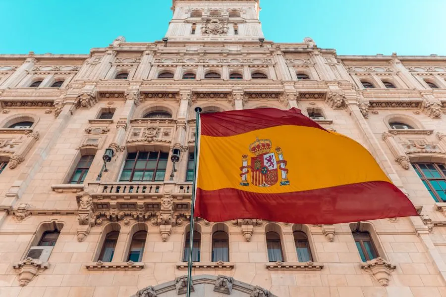 Ισπανία: Η πρώτη χώρα στην Ευρώπη που ενέκρινε νόμο για «άδεια εμμήνου ρύσεως»
