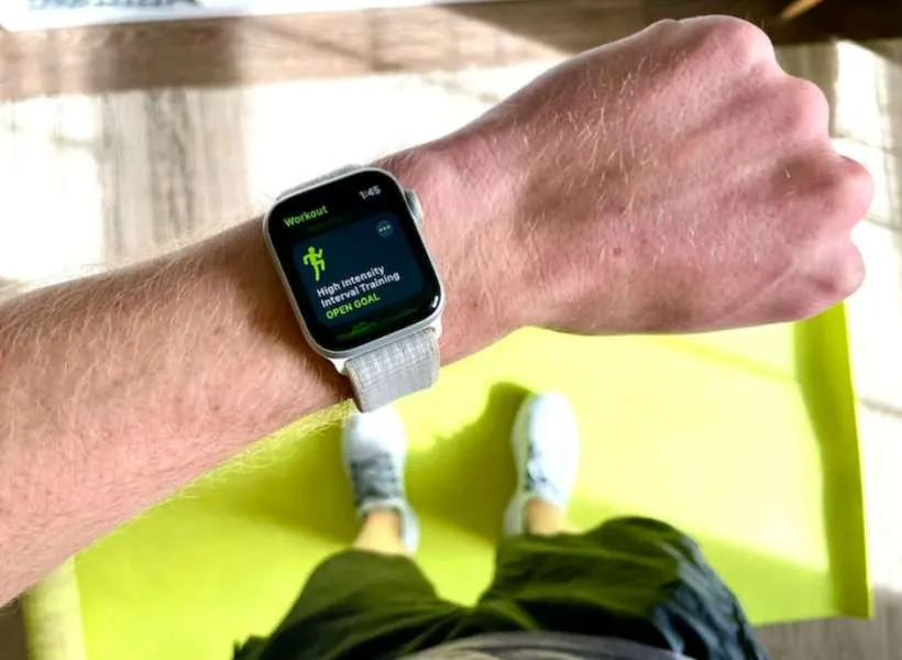 Apple Watch: Βοηθάει στο χάσιμο βάρους; - To συμπέρασμα που έβγαλαν τέσσερις μελέτες