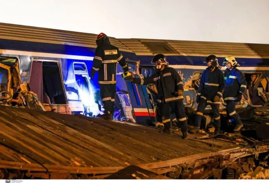 Σύγκρουση τρένων στα Τέμπη: «Πρόκειται για μια μαζική τραγωδία» - Τι δήλωσε η ιατροδικαστής