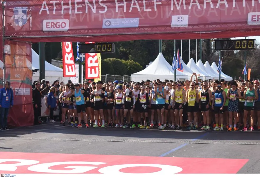 11ος Ημιμαραθώνιος Αθήνας: Ολοκληρώθηκε η διαδρομή των 21χλμ. - Οι νικητές