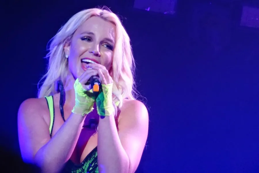 Britney Spears: Χαρούμενη και «καλοκαιρινή» στη θάλασσα - Η ανάρτησή της στο Instagram