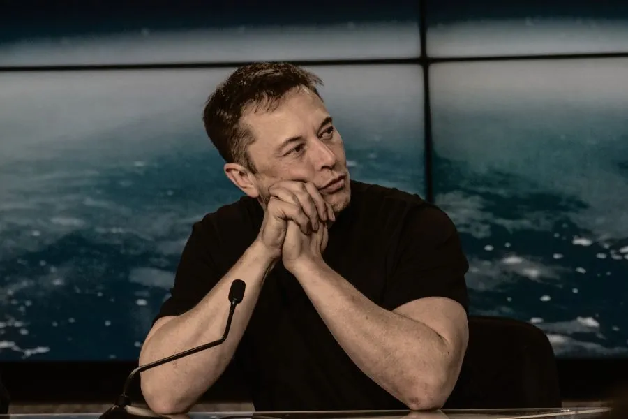 ΠΟΥ: Κατηγορεί τον Elon Musk για «διασπορά ψευδών ειδήσεων»