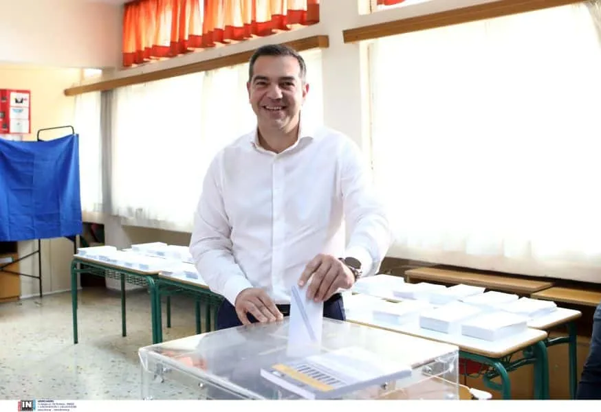Εκλογές 2023: Ψήφισε στην Κυψέλη ο Αλέξης Τσίπρας - «Η αλλαγή είναι σήμερα στα χέρια του λαού μας»