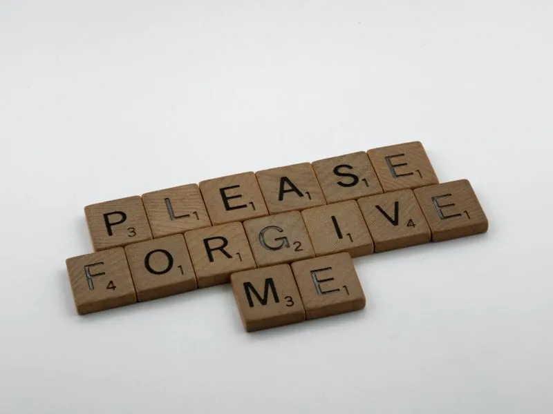 Μην ζητάτε διαρκώς συγγνώμη - Αυτές οι 5 φράσεις σας κάνουν να φαίνεστε αδύναμος και ανασφαλής