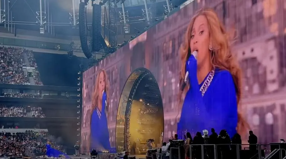 Beyoncé: Τιμά την Tina Turner ερμηνεύοντας στην περιοδεία της το “River Deep, Mountain High”