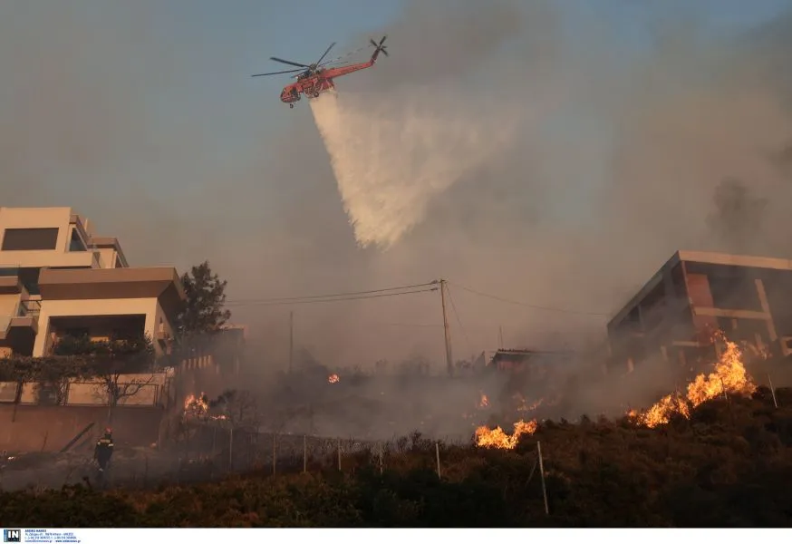 Πυρκαγιές: Ενεργά μέτωπα στα Δερβενοχώρια - Οριοθετήθηκε η φωτιά στο Καπαρέλλι
