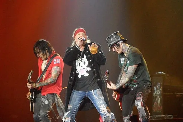 Guns ‘N Roses: Αλλάζει η ώρα εμφάνισής τους στο ΟΑΚΑ λόγω καύσωνα